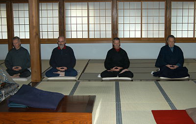 assise en zazen à Tokyo